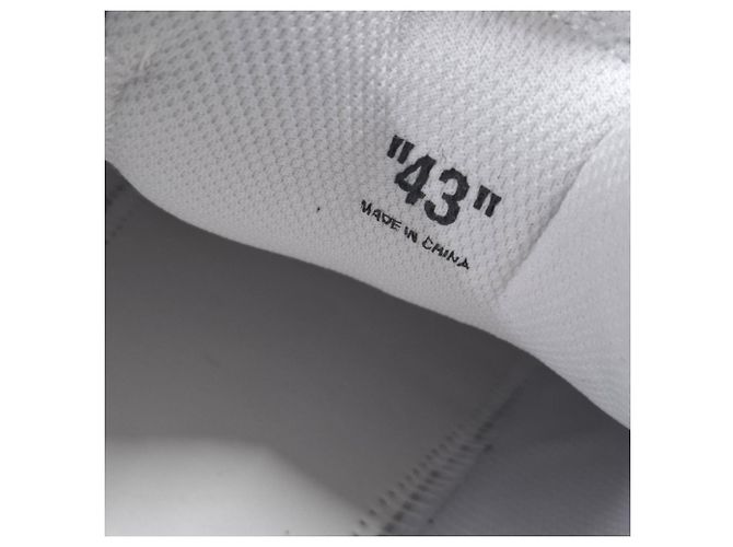 Off White Baskets Off-White Kick-Off en blanc et matériaux mixtes - vue 8
