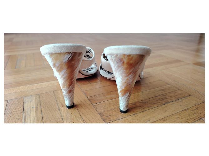 DOLCE & GABBANA MULE IN PELLE SCAMOSCIATA. Bianco sporco - vista 4