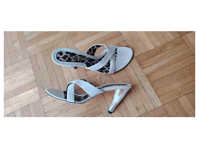 DOLCE & GABBANA MULE IN PELLE SCAMOSCIATA. Bianco sporco - vista 7