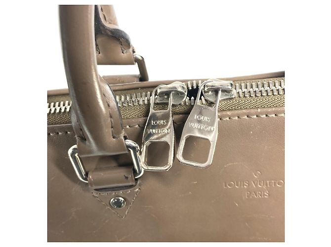 Epi Dokumententasche Tag Louis Vuitton Braun Taupe - Ansicht 11