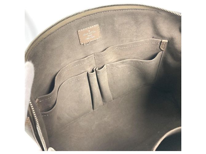 Epi Dokumententasche Tag Louis Vuitton Braun Taupe - Ansicht 13