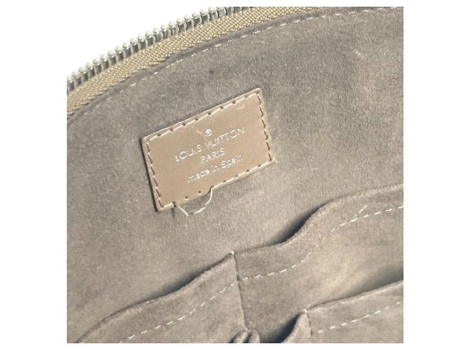 Epi Dokumententasche Tag Louis Vuitton Braun Taupe - Ansicht 14