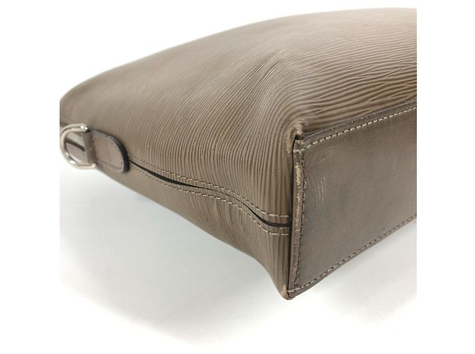 Epi Dokumententasche Tag Louis Vuitton Braun Taupe - Ansicht 6