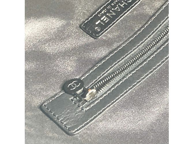 Vertikale Tote-Tasche mit CC Coco-Logo von Chanel Schwarz - Ansicht 13