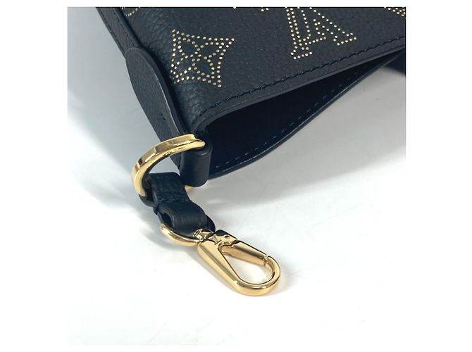 Borsa tote PM Mahina Blossom Monogram Louis Vuitton Nero D'oro - vista 10