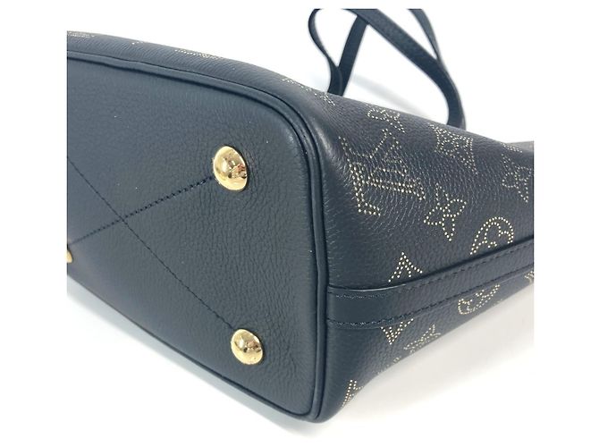 Borsa tote PM Mahina Blossom Monogram Louis Vuitton Nero D'oro - vista 6