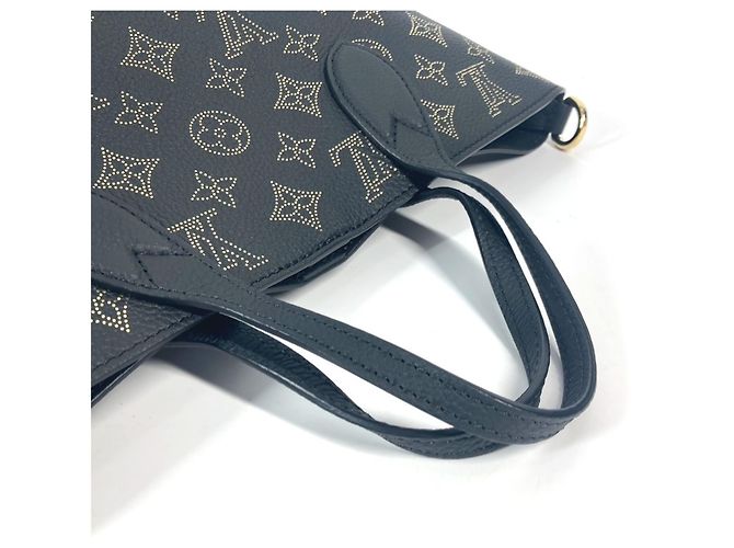 Borsa tote PM Mahina Blossom Monogram Louis Vuitton Nero D'oro - vista 9