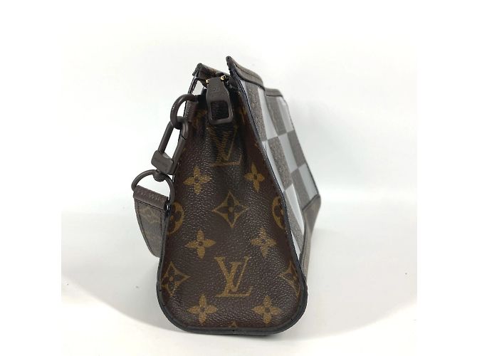 Borsa Pouch Stand Damier Monogram Louis Vuitton Marrone Damier ebene Monogramma - vista 3