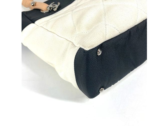 Chanel A34208 CC Coco Mark Paris Biarritz PM Borsa Tote Nero Bianco - vista 7