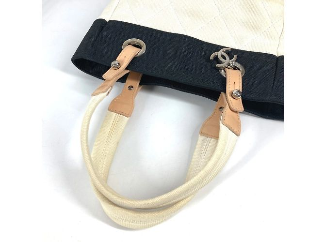 Chanel A34208 CC Coco Mark Paris Biarritz PM Borsa Tote Nero Bianco - vista 9