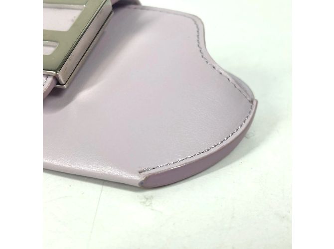 Fendi Sonnenbrillenetui aus helllila Leder - Ansicht 5