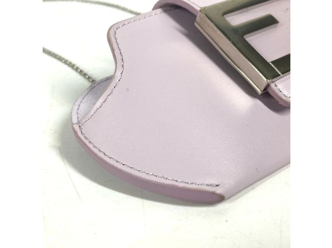 Fendi Sonnenbrillenetui aus helllila Leder - Ansicht 6