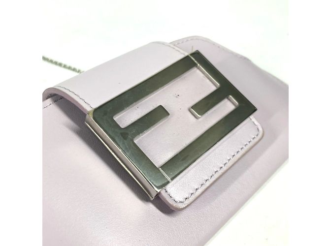 Fendi Sonnenbrillenetui aus helllila Leder - Ansicht 7
