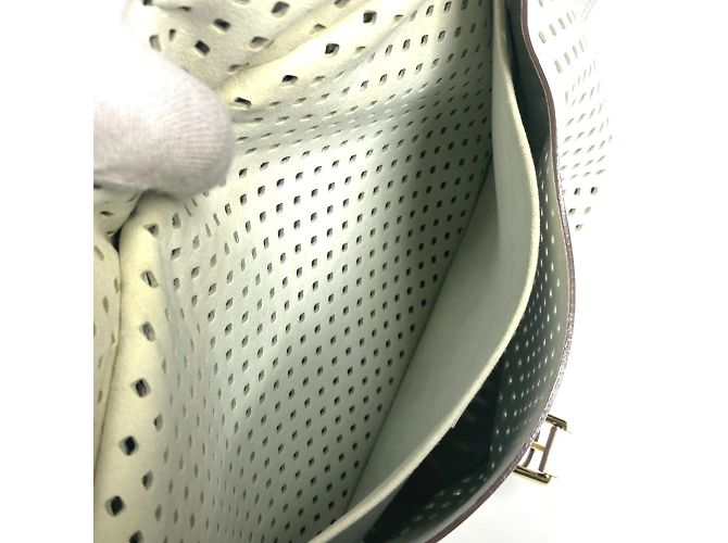 Sac messager Saumur Les Flores perforé Louis Vuitton Blanc - vue 17