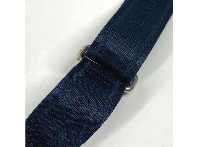 Borsa a Spalla Sasha Taiga di Louis Vuitton Blu navy - vista 11