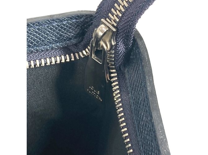 Borsa a Spalla Sasha Taiga di Louis Vuitton Blu navy - vista 15