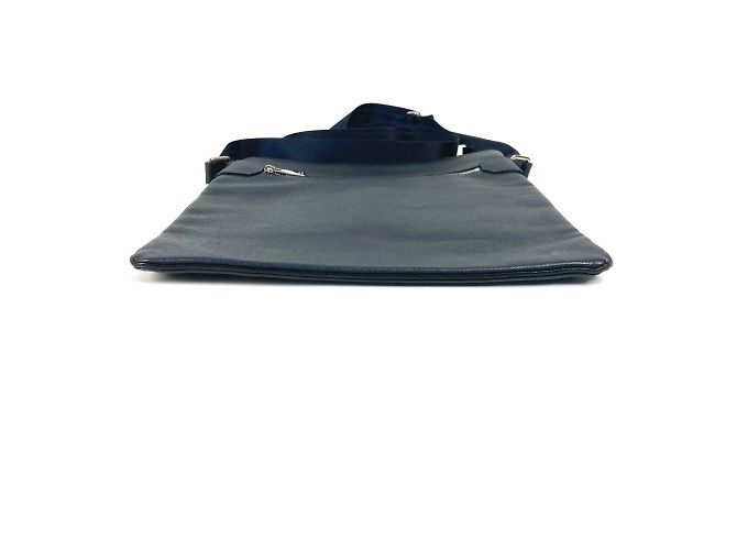 Borsa a Spalla Sasha Taiga di Louis Vuitton Blu navy - vista 5