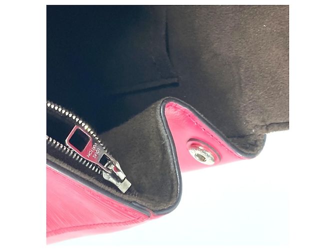 Borsa Cluny BB Epi Louis Vuitton Rosa - vista 14