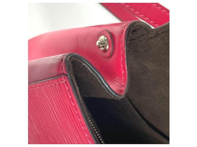 Borsa Cluny BB Epi Louis Vuitton Rosa - vista 15