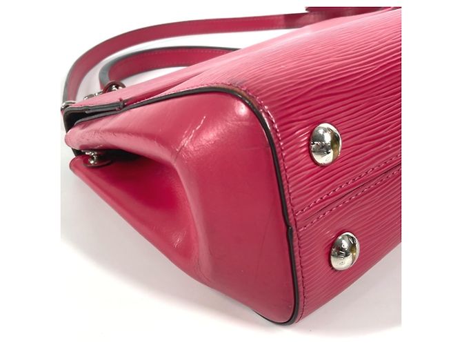 Borsa Cluny BB Epi Louis Vuitton Rosa - vista 5