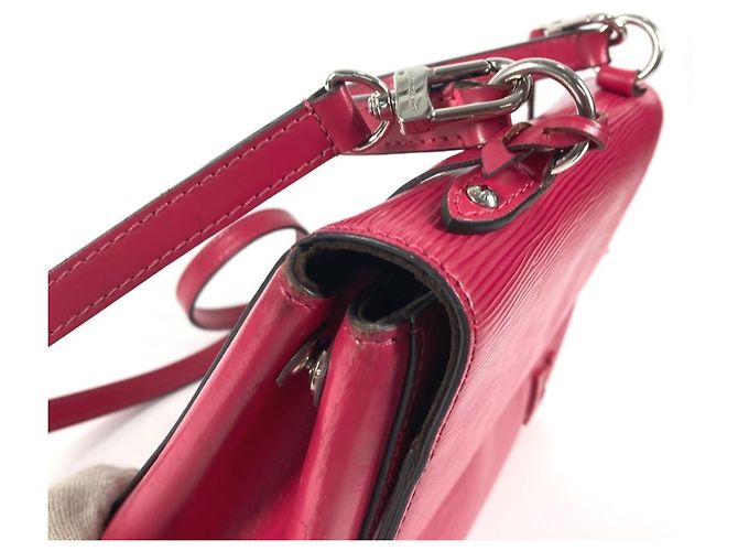 Borsa Cluny BB Epi Louis Vuitton Rosa - vista 8