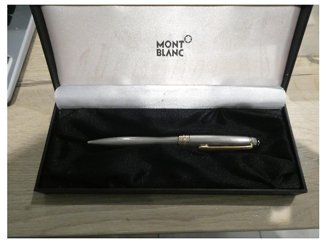 Penna a sfera Montblanc in argento 925 con scatola Silver hardware - vista 3