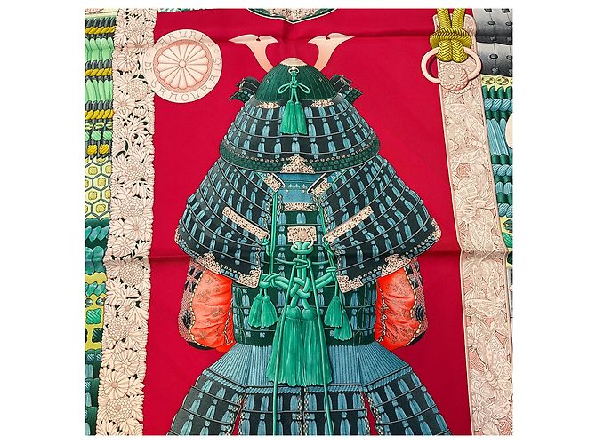 Aline Hermès Selten Rot / Grün Multi Parures de Samurais Druck Quadrat Seidentwill Schal Mehrfarben - Ansicht 8