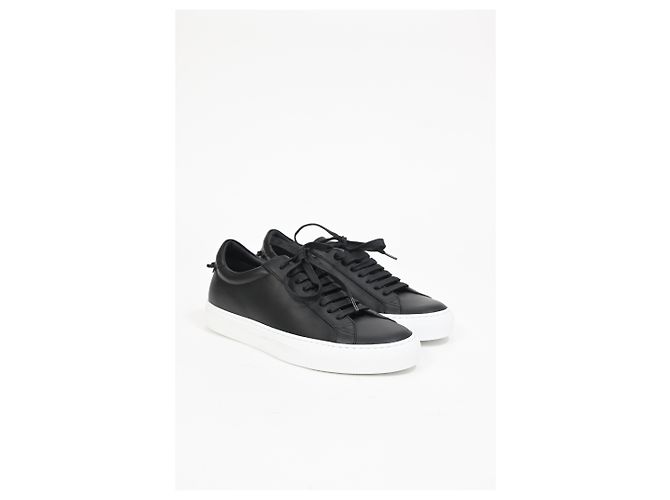 Baskets basses Givenchy Urban Street en cuir noir - vue 14