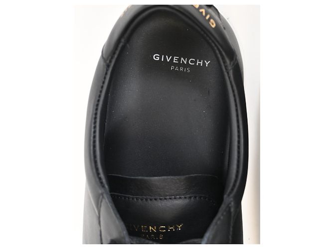 Baskets basses Givenchy Urban Street en cuir noir - vue 19