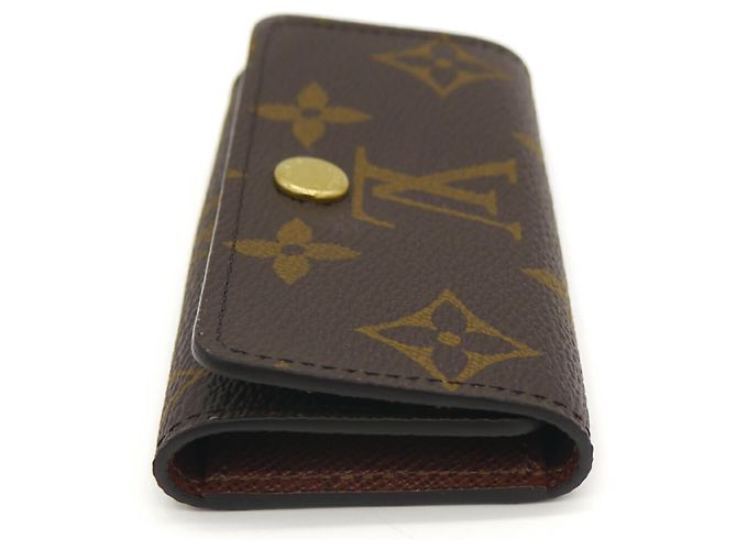 Funda para llaves Monogram Multicle 4 de Louis Vuitton - vista 3