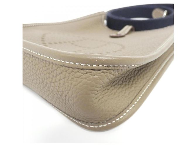 Hermès Evelyne Castaño - vista 3