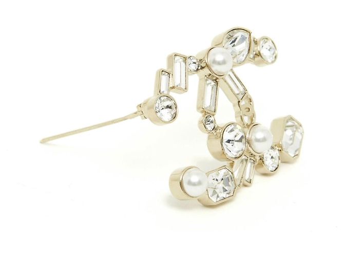 Chanel Double CC Brooch Champagne Metal Golden - view 3