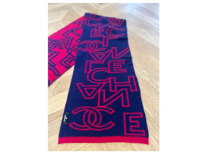 Sciarpa reversibile Chanel blu navy e rosso lampone lana - vista 2