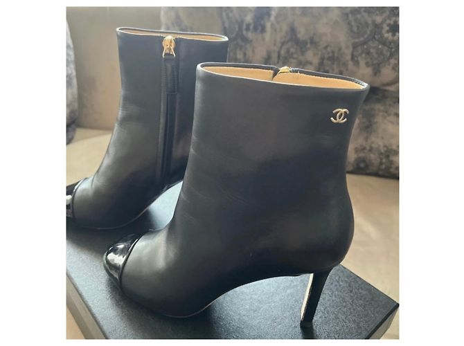 Chanel Stiefeletten 35.5 Schwarz - Ansicht 8