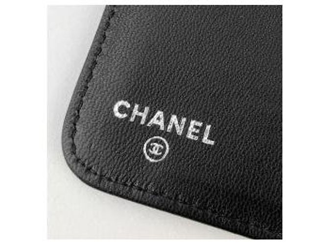 Chanel iPad Protector Black - view 3