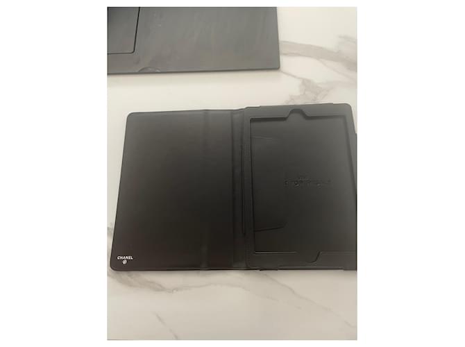 Chanel iPad Protector Black - view 4