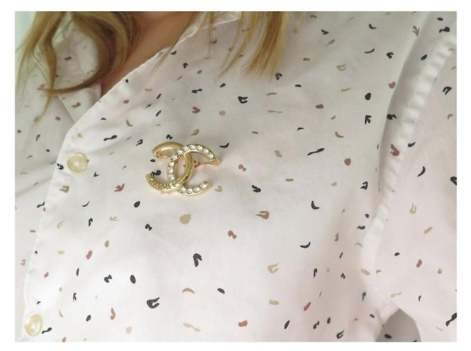 Spilla Chanel in metallo dorato champagne e strass D'oro - vista 5