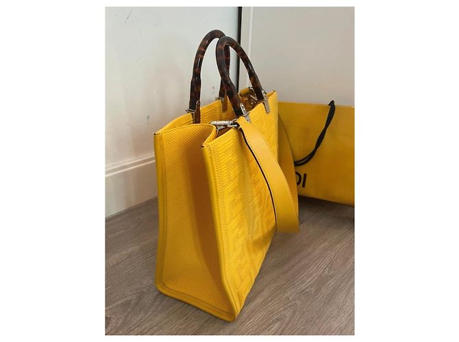 Borsa tote Fendi Sunshine Giallo - vista 6