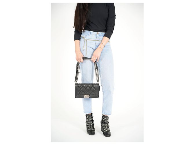 Borsa in pelle nera Chanel Boy Classic Nero - vista 9