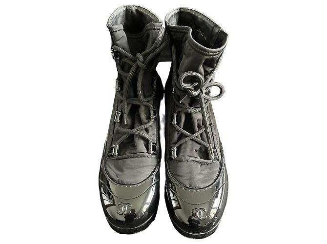 Stivaletti Desert Chanel in tela e PVC nero Taglia 40 - vista 2