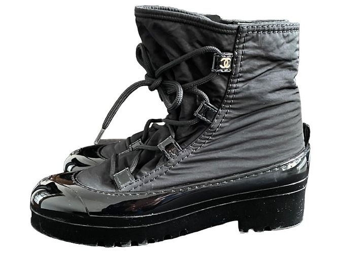 Stivaletti Desert Chanel in tela e PVC nero Taglia 40 - vista 3