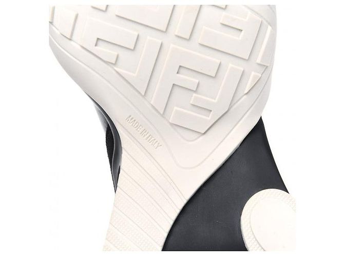 Fendi Sneaker aus schwarzem Lackleder 37 - Ansicht 6