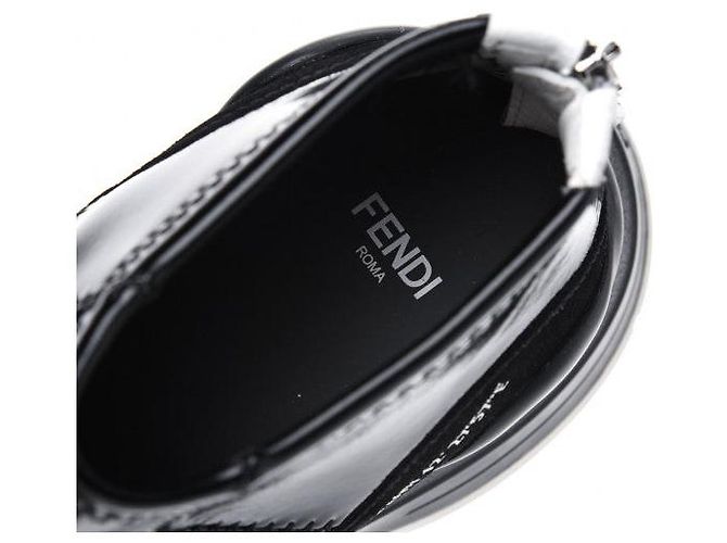 Fendi Sneaker aus schwarzem Lackleder 37 - Ansicht 9