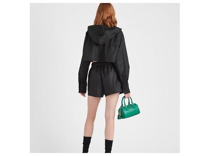 Bermuda de nylon preto Prada 38 - vista 5