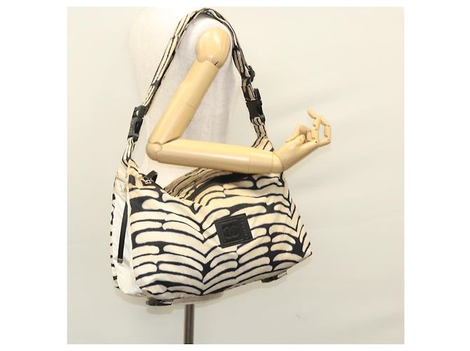 Borsa a Spalla CHANEL Sport in Nylon Bianco e Nero CC Auth BA888 - vista 28