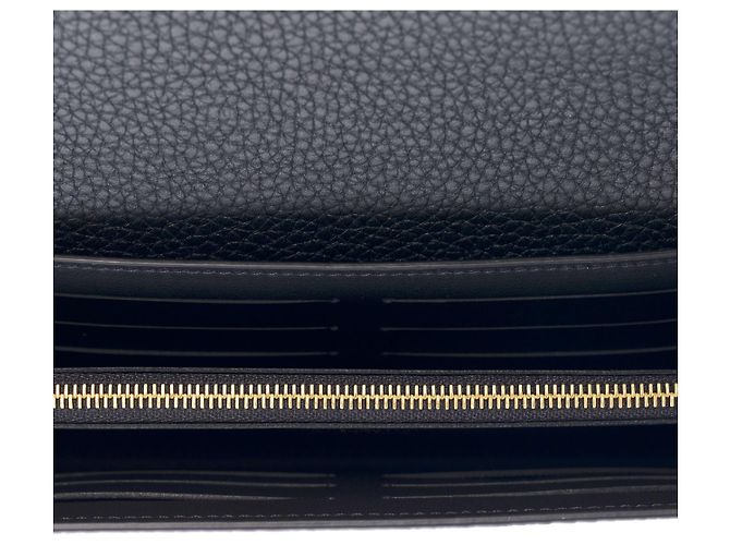 Borsa LOUIS VUITTON Capucines in Pelle Nera - 100479 Nero - vista 8