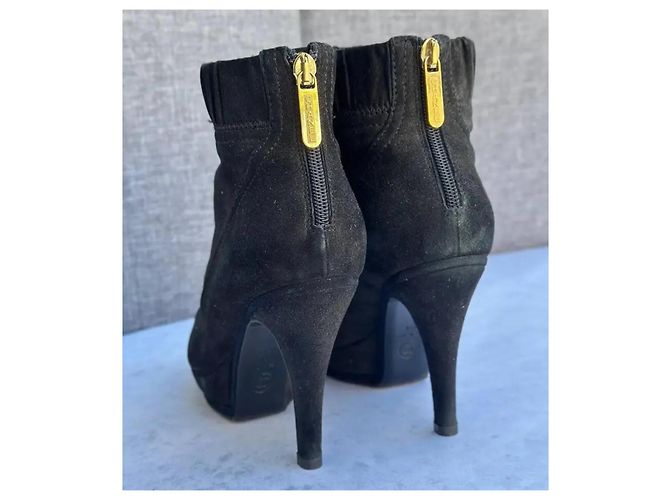 Stivaletti Chanel in pelle nera Nero - vista 2