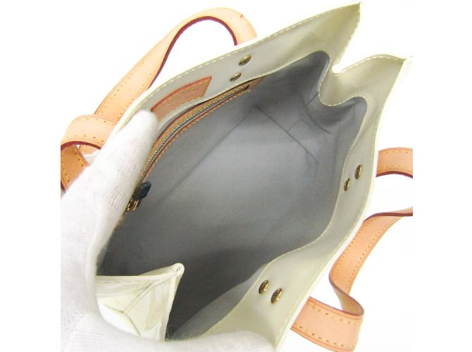 Borsa Louis Vuitton Monogram Vernis Reade PM Bianco - vista 3