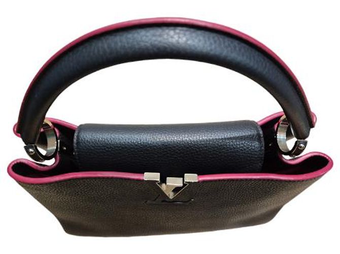 Louis Vuitton Capucines MM Borsa in pelle blu navy - vista 12