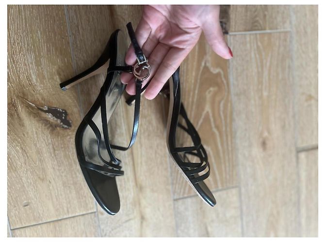 Sandali Gucci in pelle nera con cinturino alla caviglia Nero - vista 2